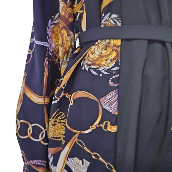 Dress with chain design - Picture 2 of 6